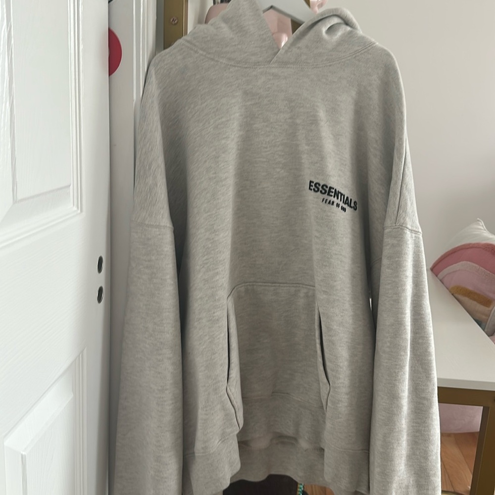FEAR OF GOD Essentials Hoodie